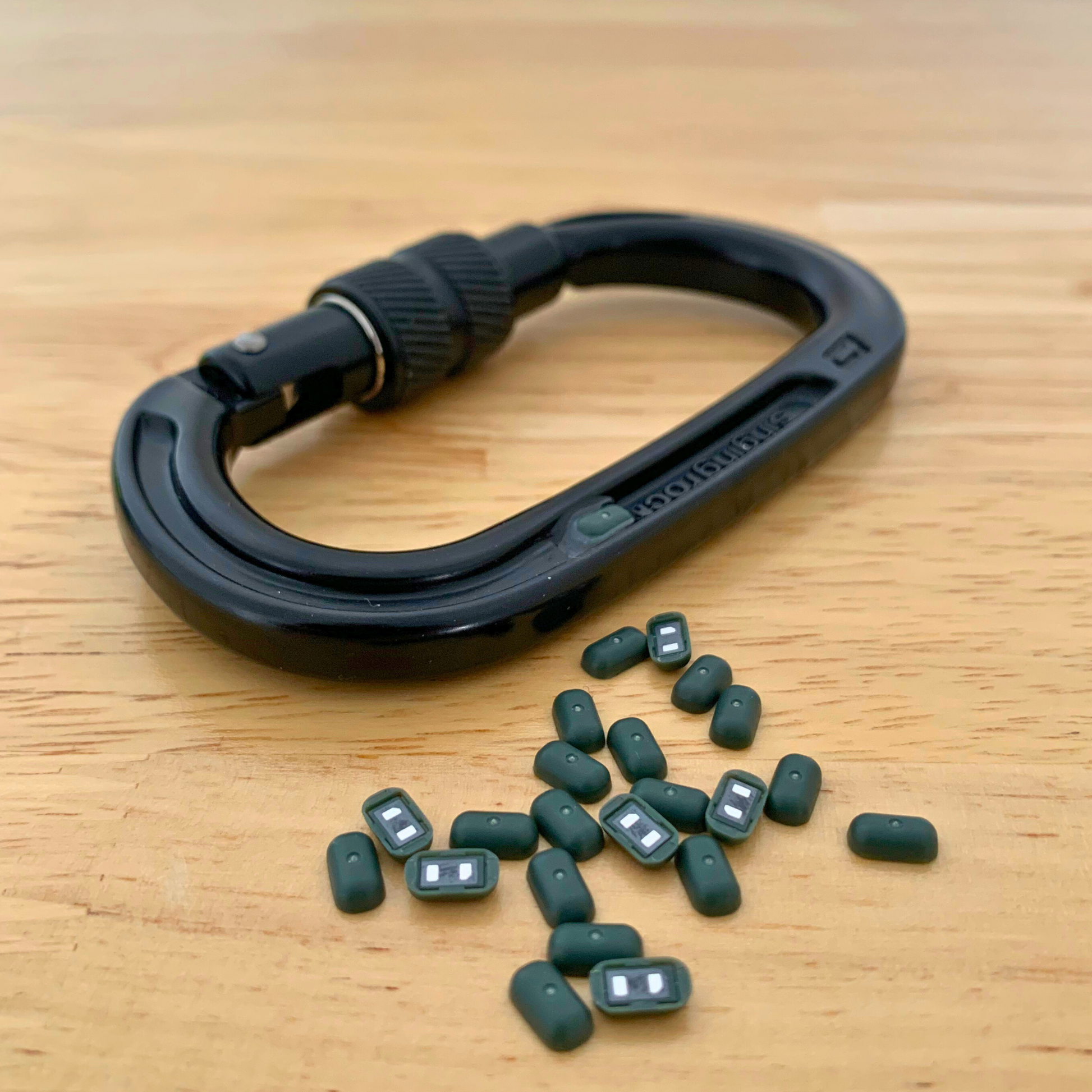 Scannable Carabiner/Hardware Tag