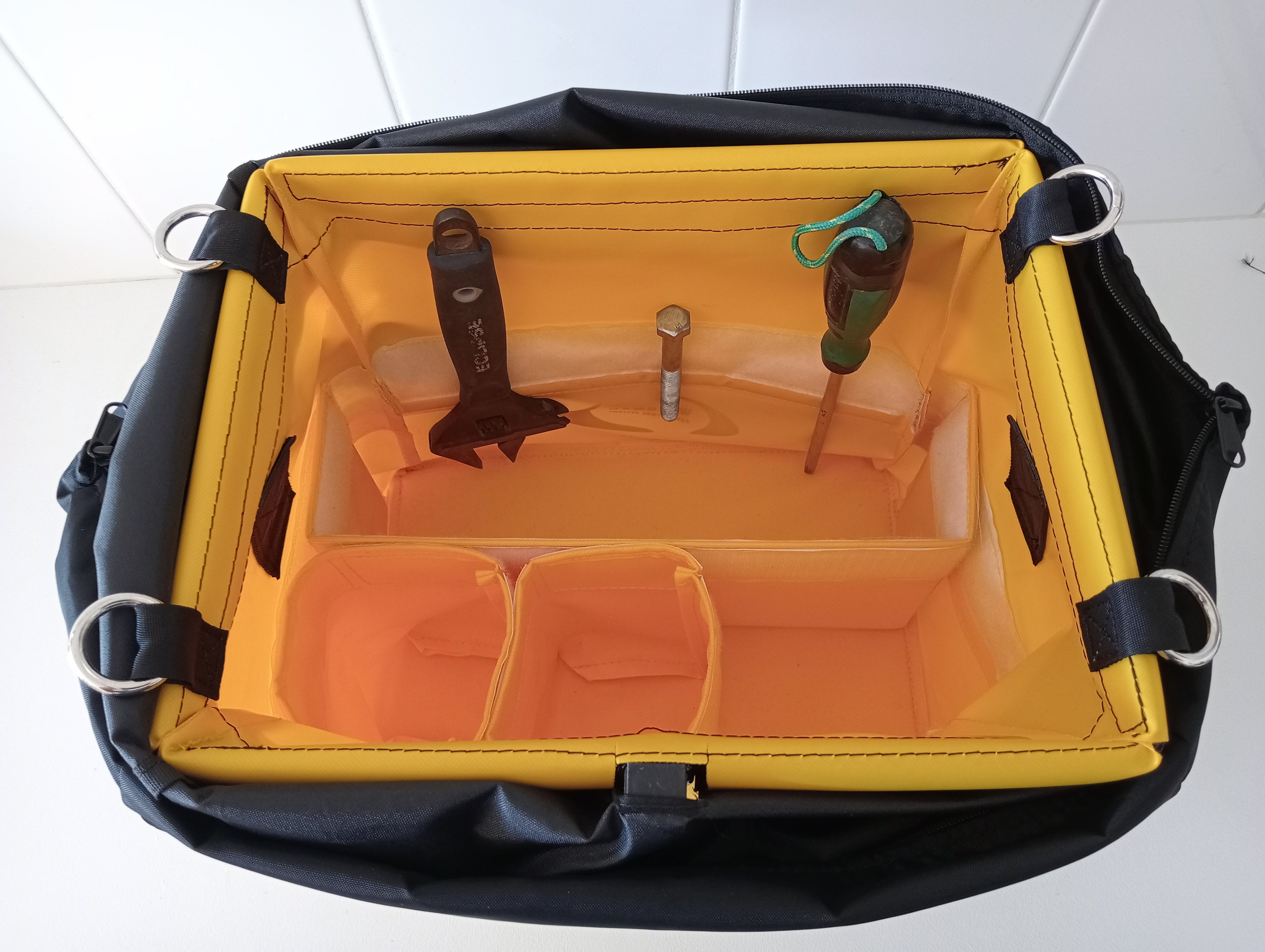 Wingman Bag Kit with seat mounting bracket